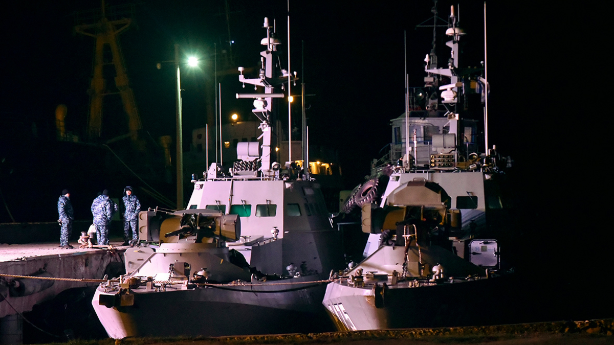 Украинские военные корабли «Бердянск», «Никополь» и «Яны Капу»