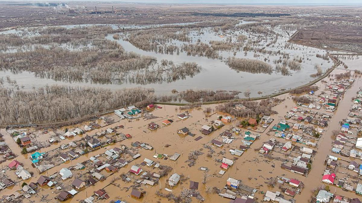 Власти назвали число подтопленных домов в Орске — РБК