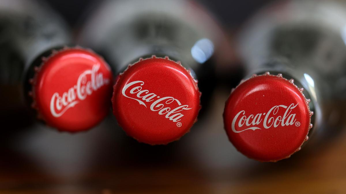 Coca-Cola подала заявки на регистрацию своих брендов в России — РБК