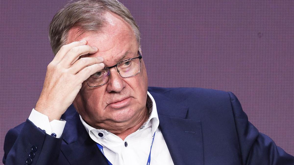 Андрей Костин