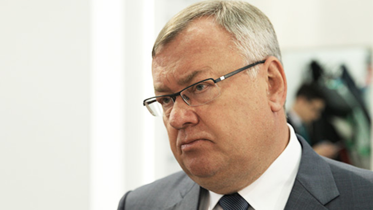 Андрей Костин