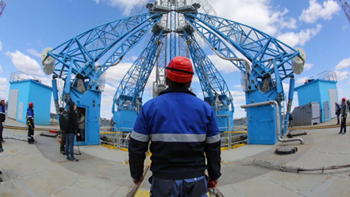 Стартовый стол после старта ракеты-носителя «Союз-2.1а». 28 апреля 2016 года