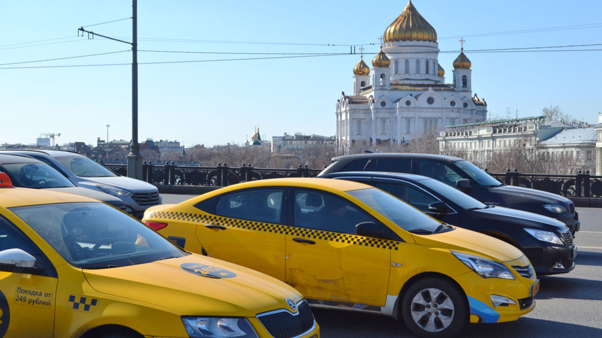 Агрегаторы такси уравняют в ответственности с перевозчиками — РБК