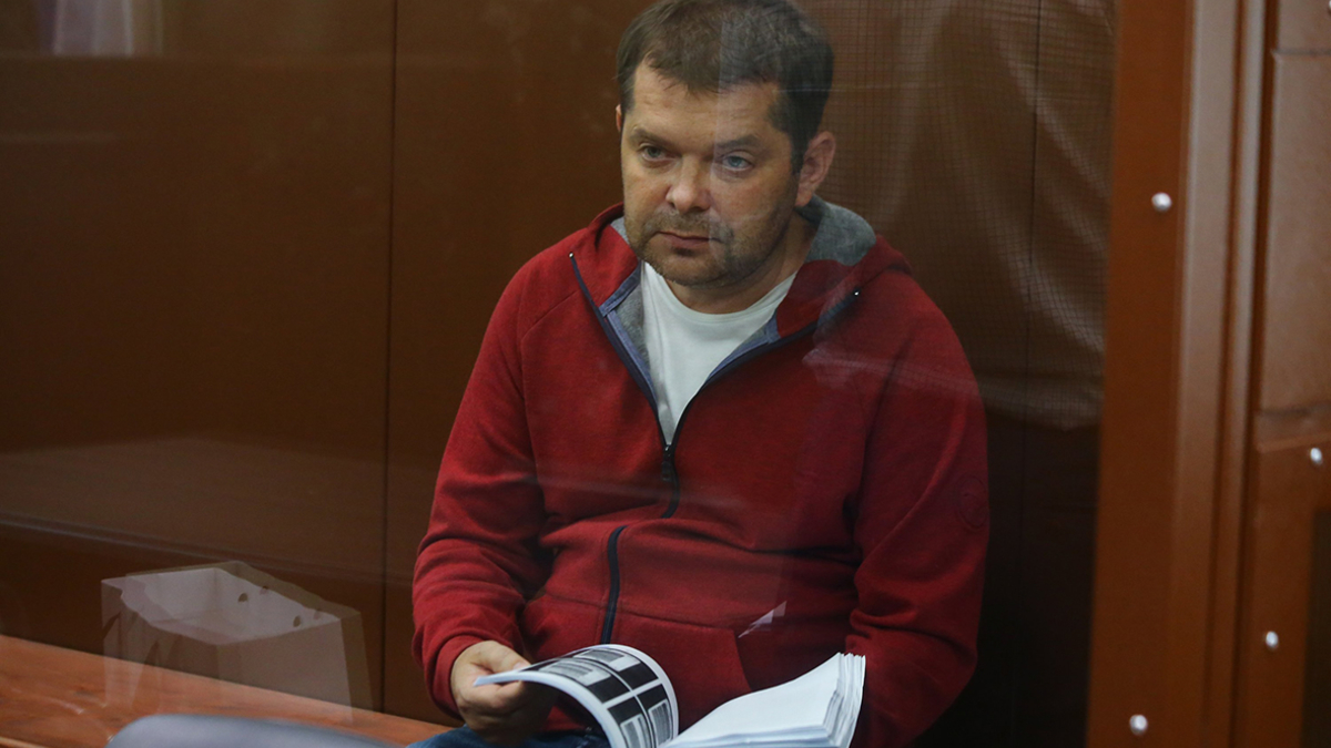 Михаил Попов