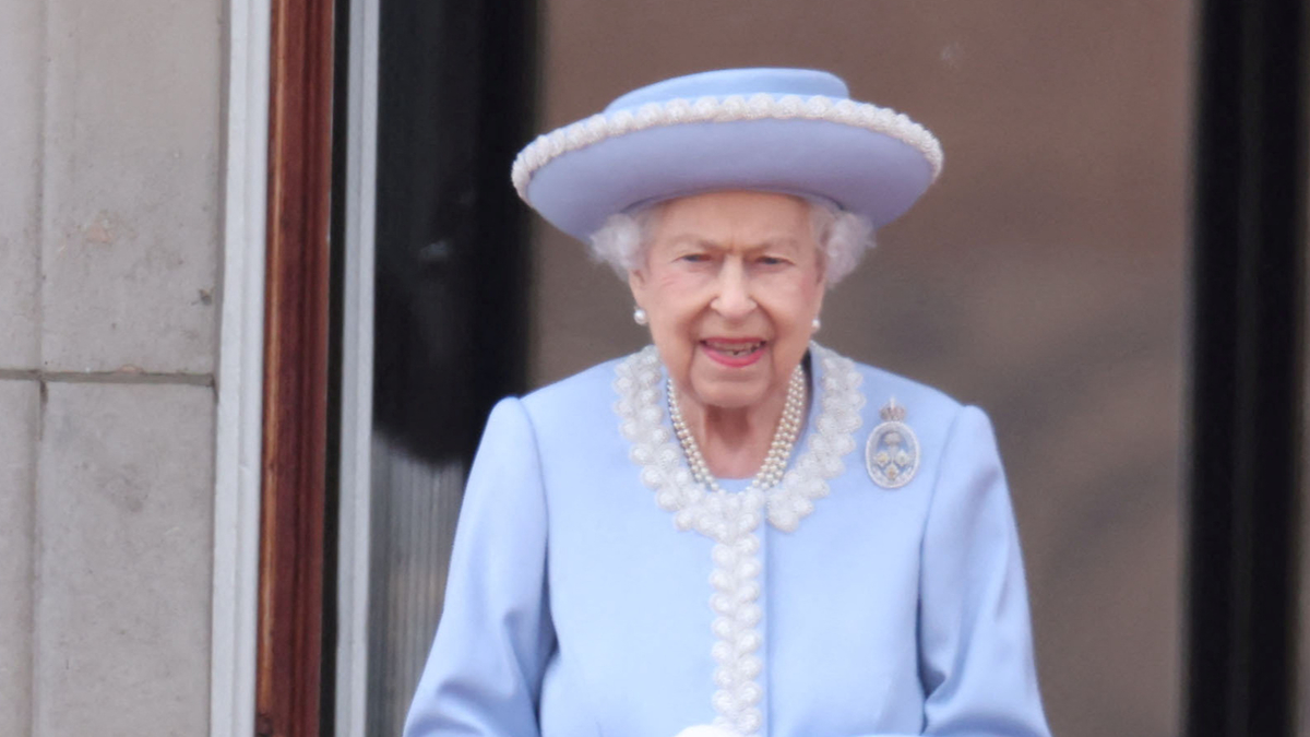 Елизавета II пропустит службу в честь празднования 70-летия правления — РБК