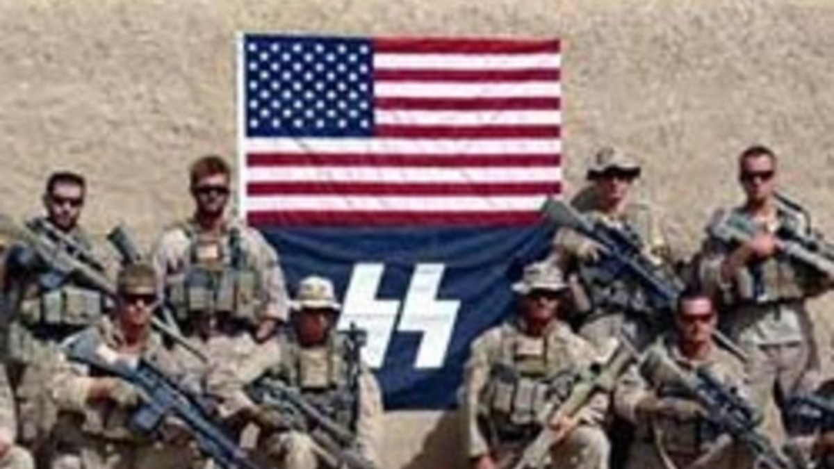 Фото Где Американские Солдаты Поднимают Флаг