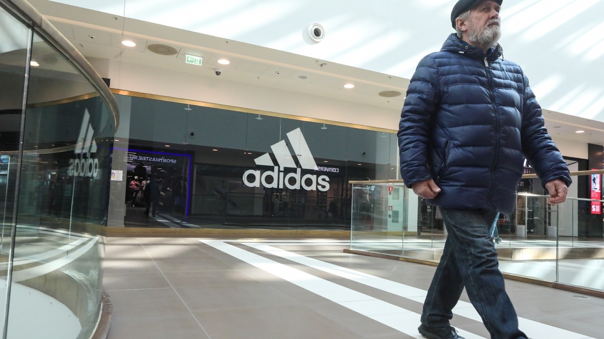 В петербургском ТЦ нашли замену Adidas и Reebok — РБК