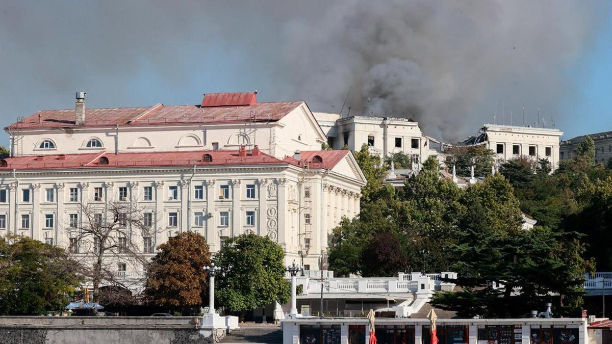 Жителей Севастополя попросили покинуть дома на время уборки ракеты — РБК