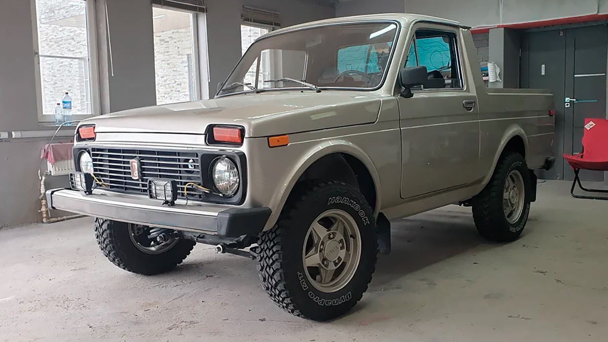 Редкий пикап Lada Niva выставили на продажу за 1,5 млн рублей. Фото ::  Autonews