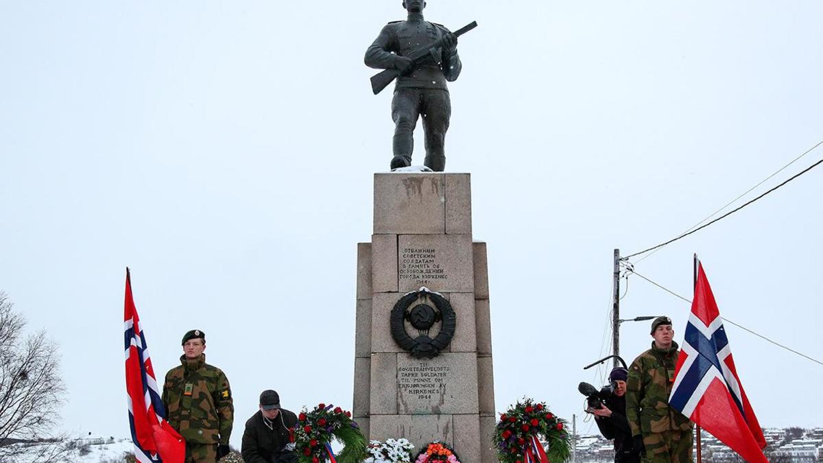 Венки на памятник |