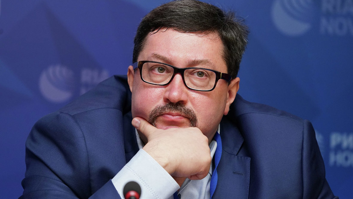 Александр Белоновский