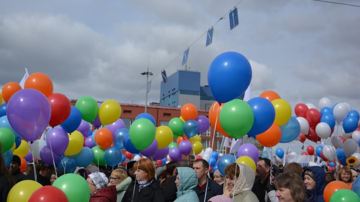 Первомайское шествие в Новосибирске