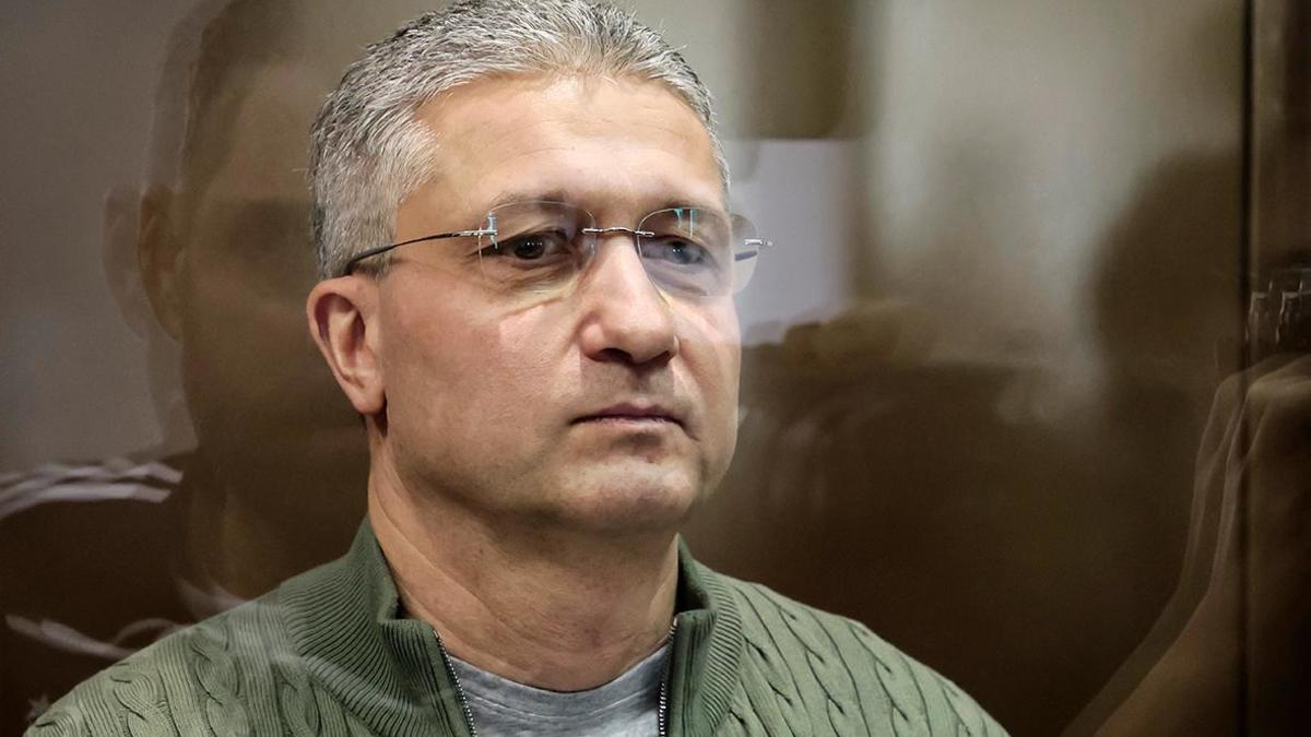 Тимур Иванов