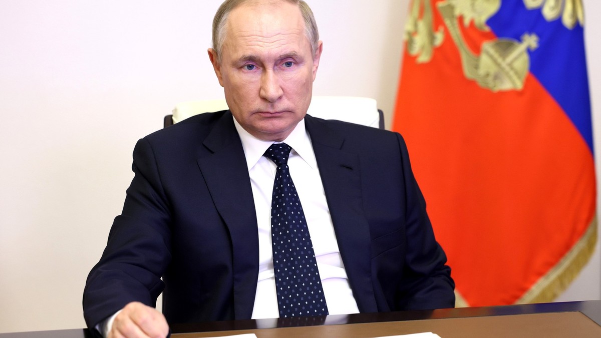 Владимир Путин на встрече с губернатором Новосибирской области Андреем Травниковым