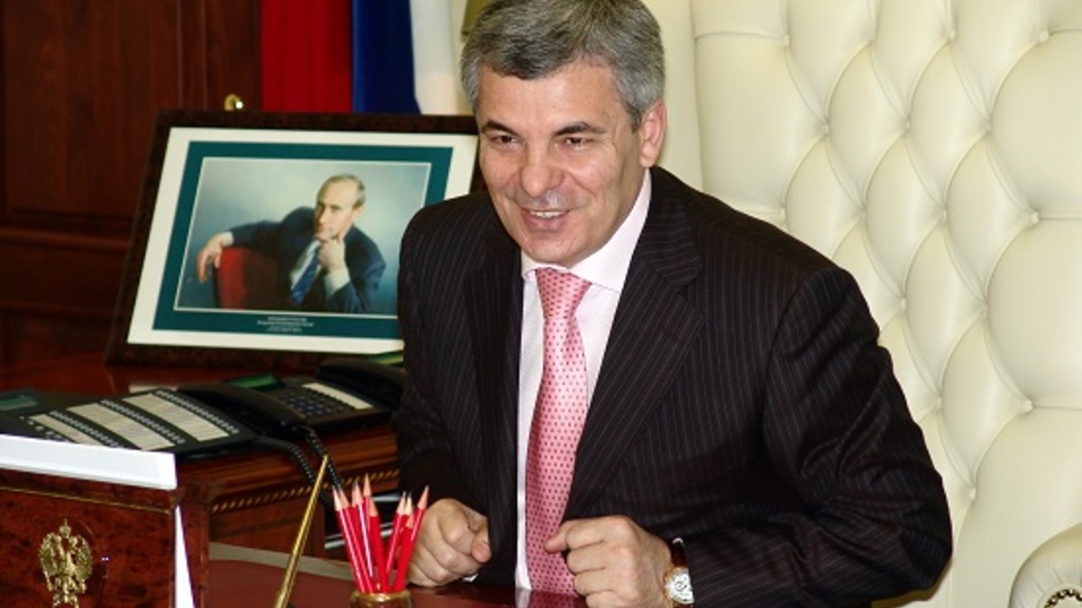 Арсен Каноков