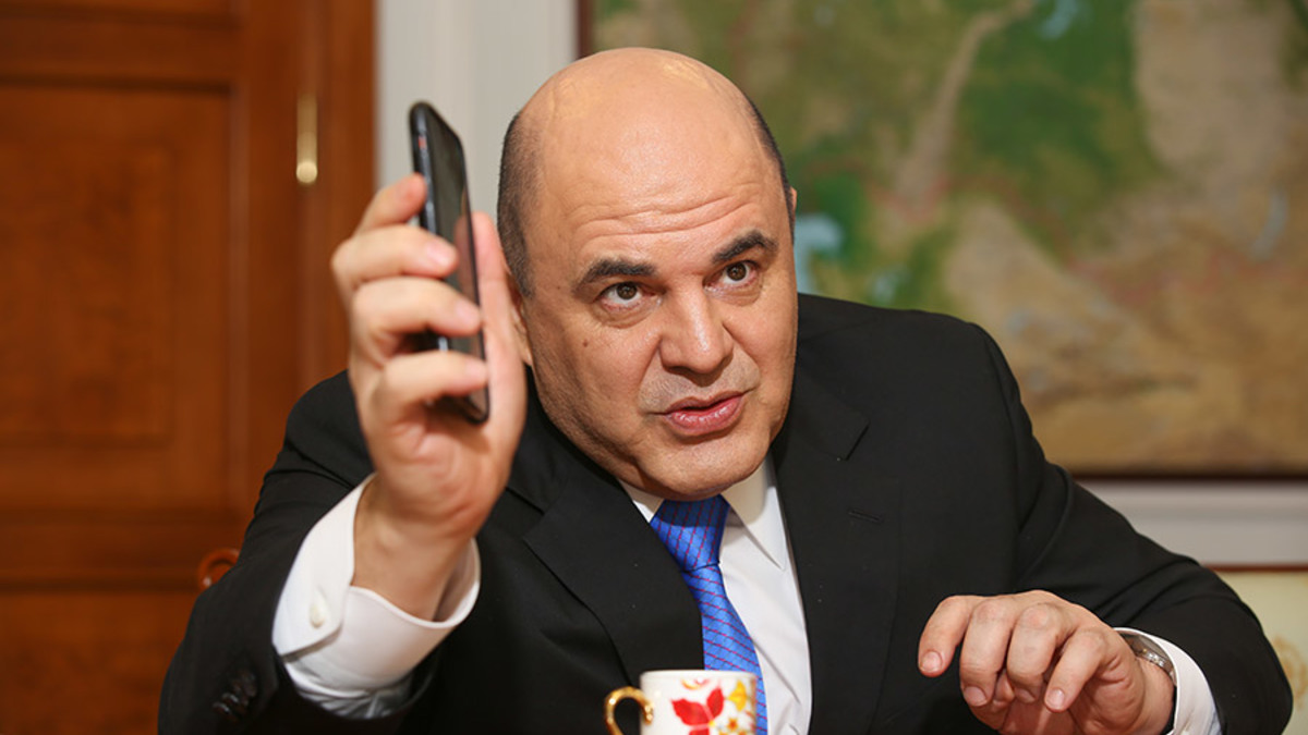 Михаил Мишустин — автор музыки к песням «Зола» и «Настоящая женщина» Григория Лепса. По словам его соавтора, писателя и поэта Александра Вулыха, сочинение музыки — хобби для Мишустина, который предпочитает не афишировать это увлечение