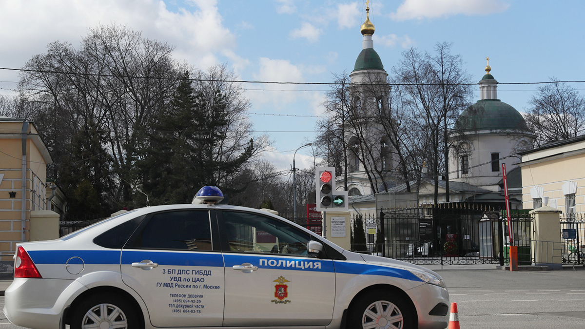 Неизвестные вскрыли колумбарий на Ваганьковском кладбище в Москве — РБК