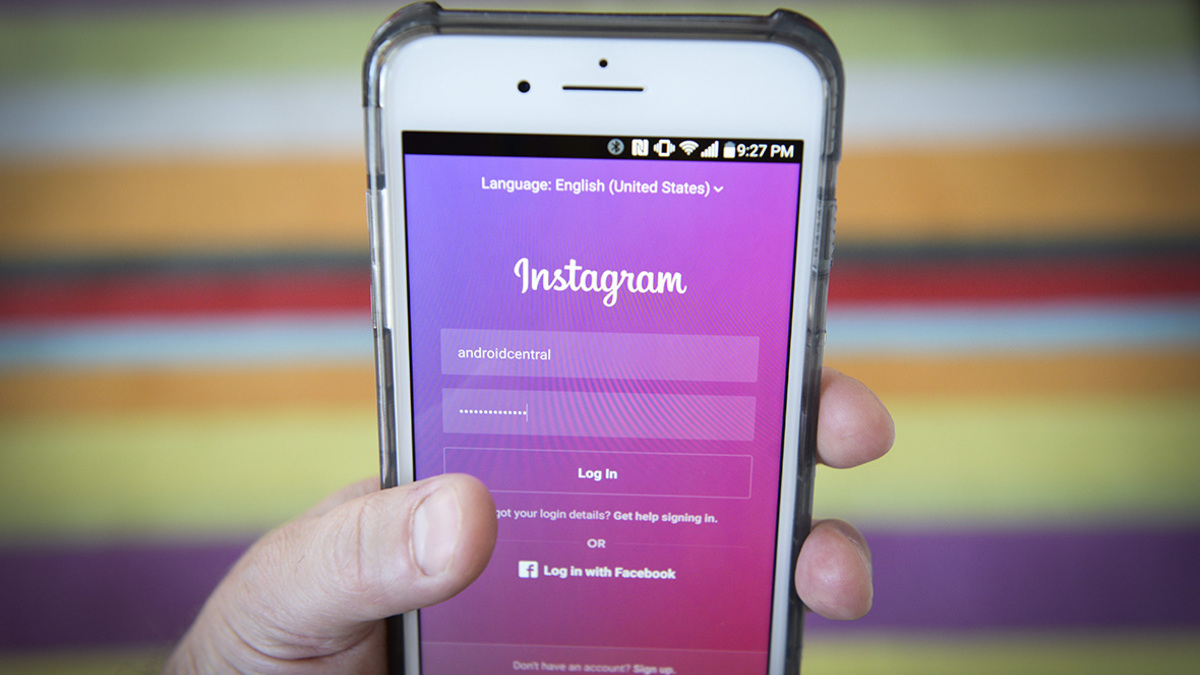 Instagram запустил функцию репостов — РБК