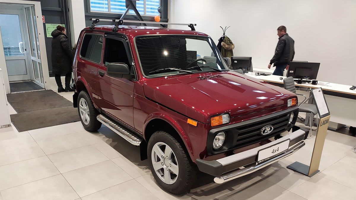 Lada Niva вошла в тройку самых популярных моделей в России :: Autonews