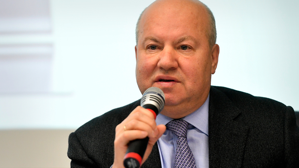 Василий Лихачев