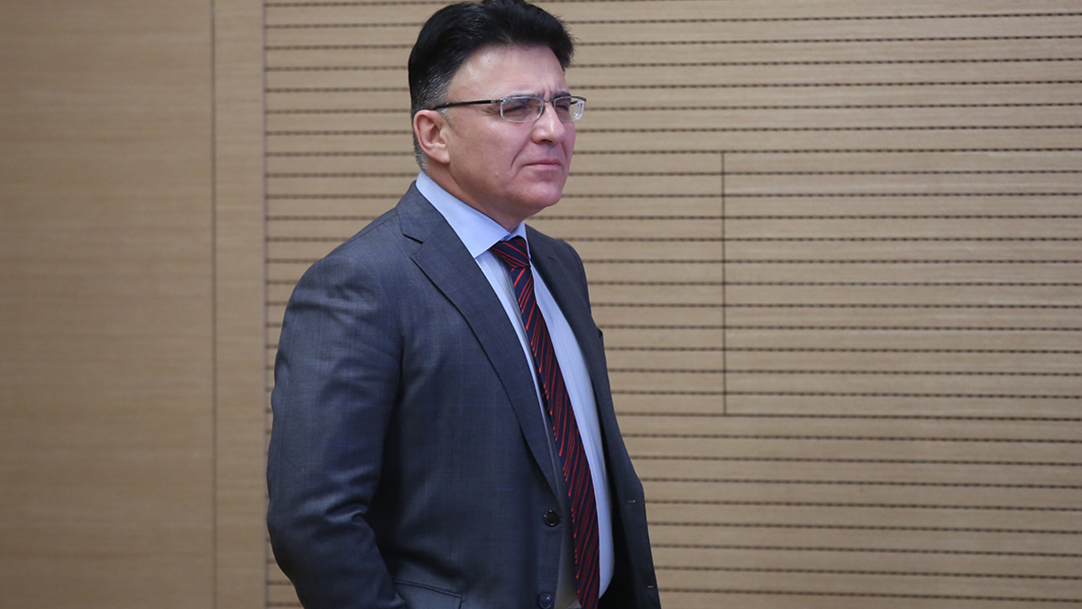 Александр Жаров