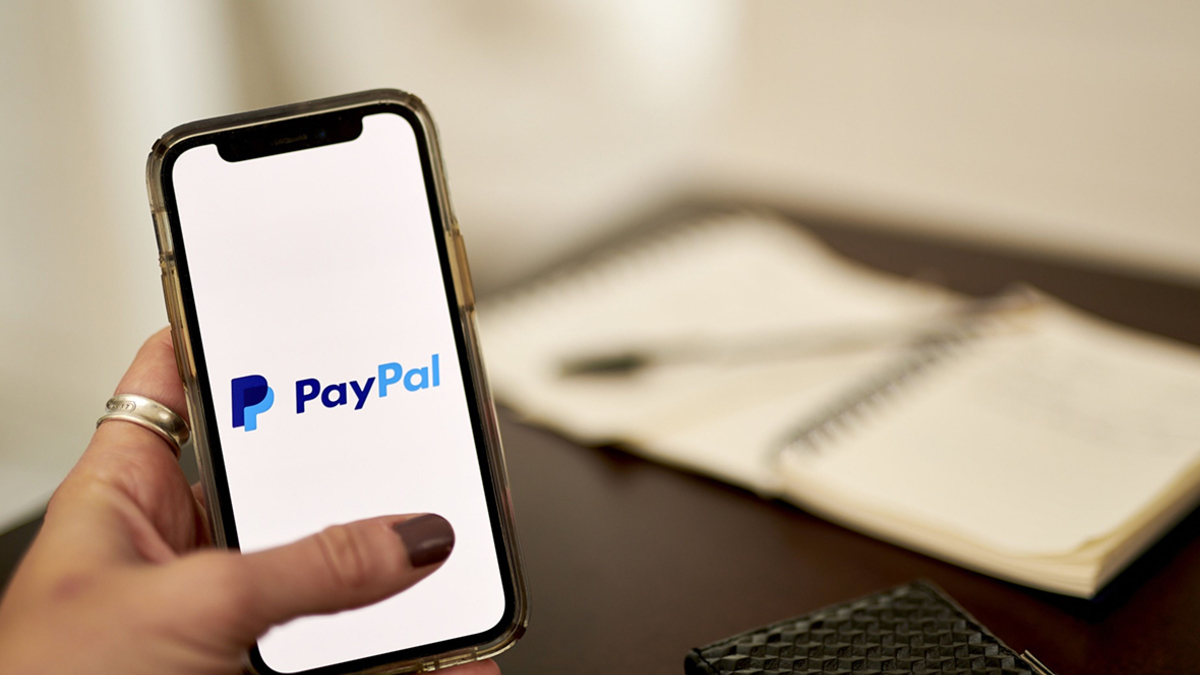 PayPal попросил россиян вывести средства из кошельков в системе — РБК