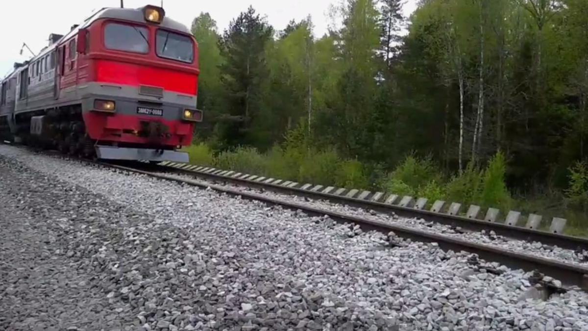 В Брянской области восстановили движение на подорванной железной дороге —  РБК