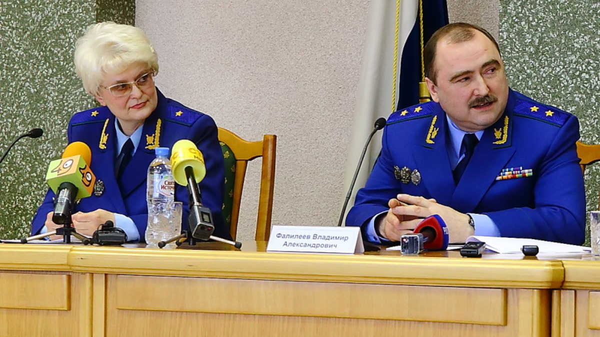 Бывший прокурор Новосибирской области Владимир Фалилеев и бывшая заместитель прокурора Новосибирской области Любовь Кузьменок&nbsp;