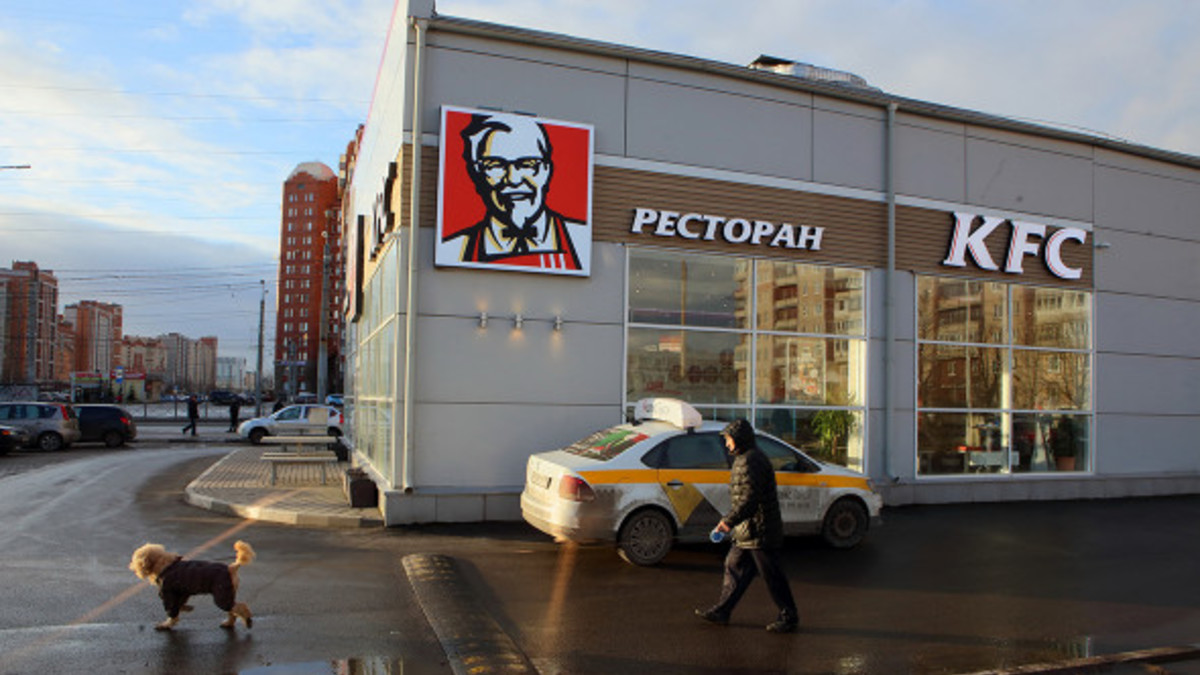 На Кубани суд запретил операции с брендом KFC из-за санкций — РБК