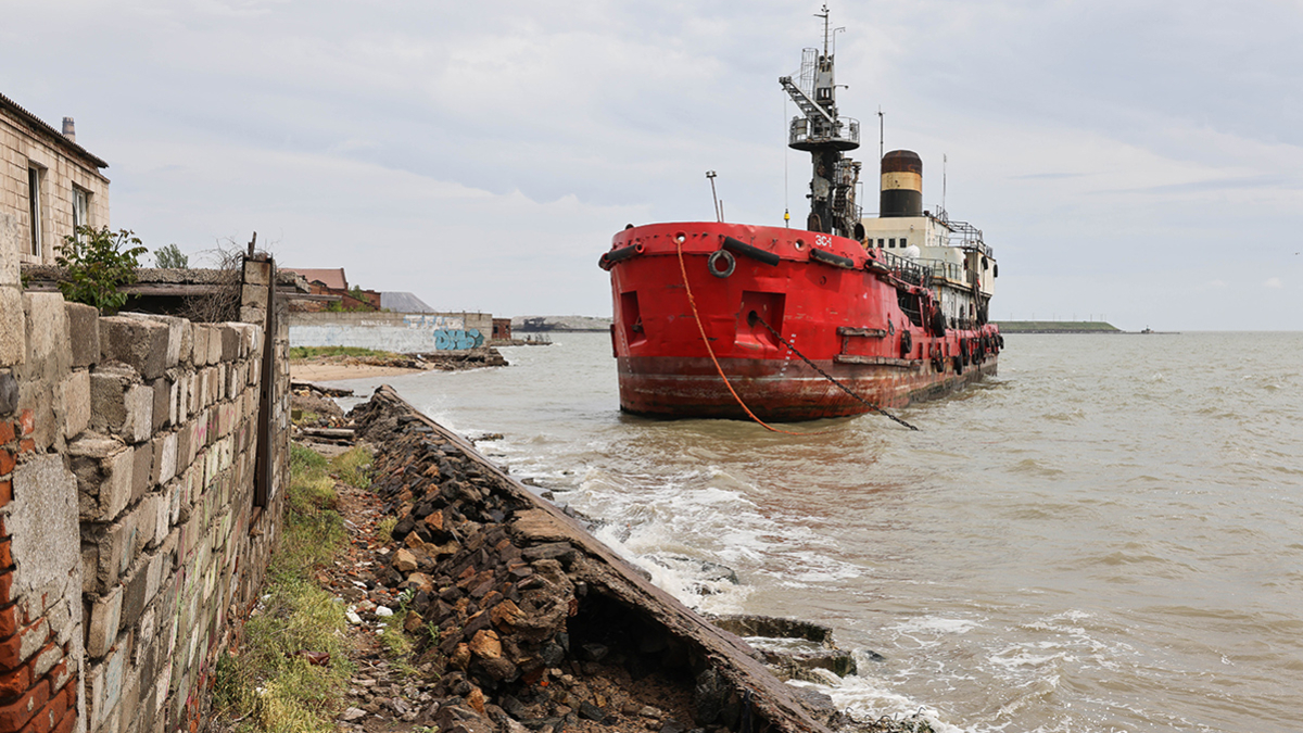 Постпред Крыма заявил об изменении статуса Азовского моря — РБК