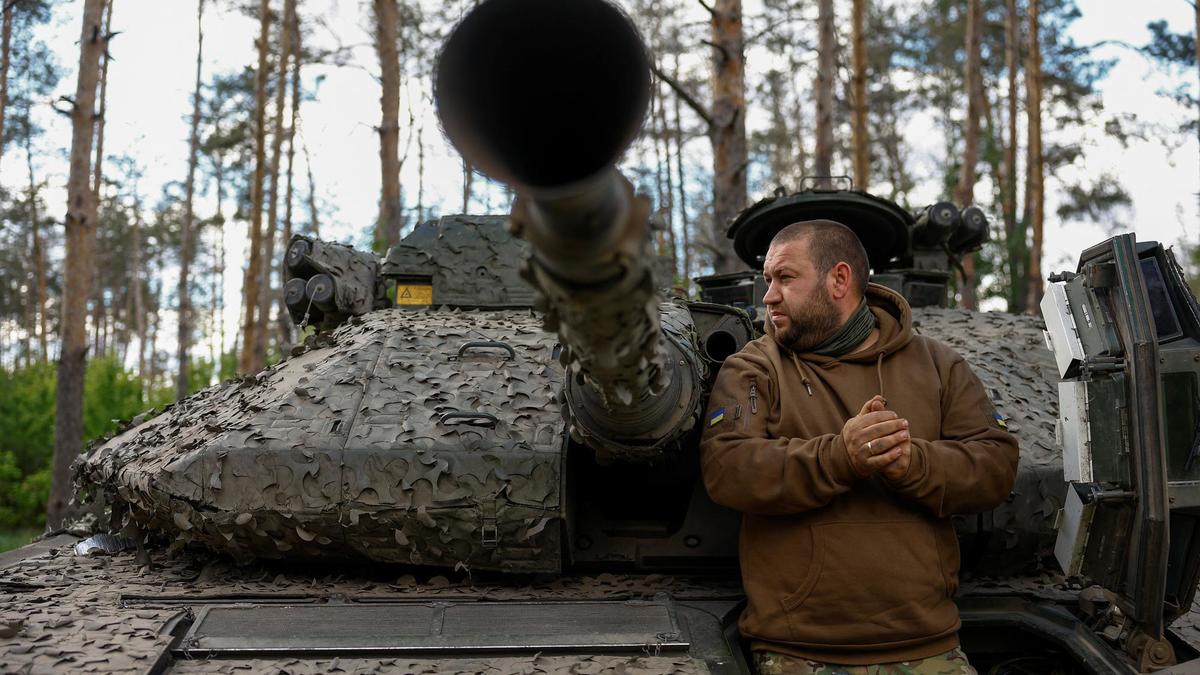 Генштаб ВСУ сообщил об отводе войск с позиций в районе Волчанска — РБК