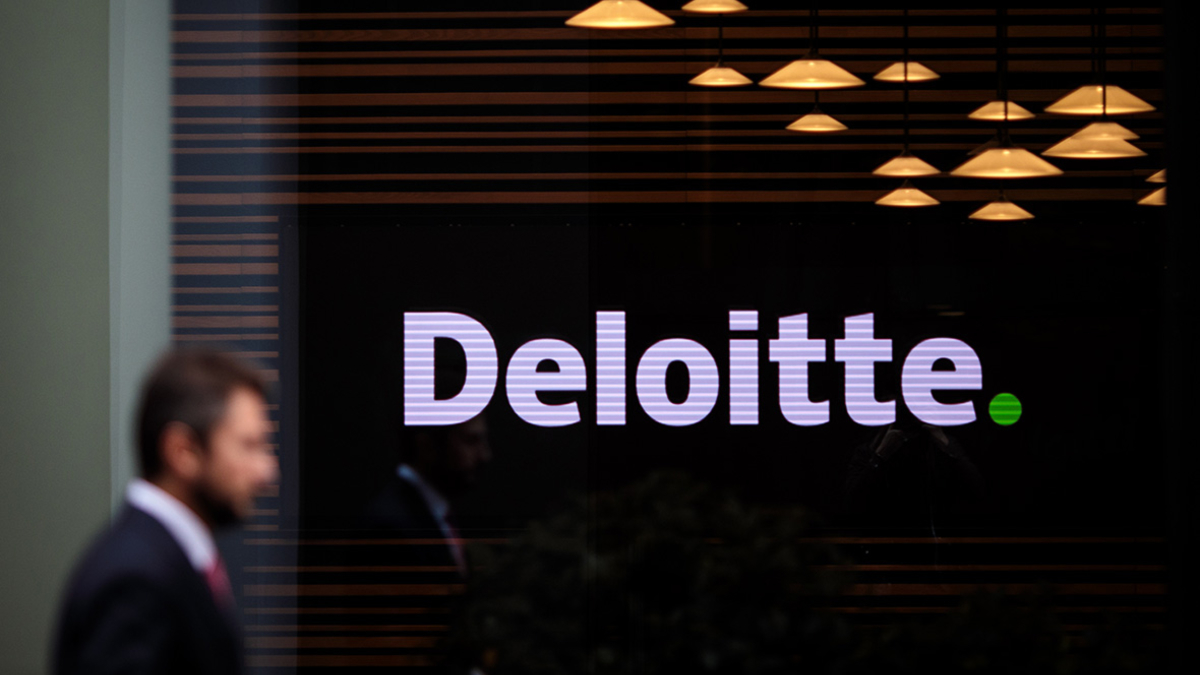 В Deloitte объяснили количество IPO в России опасением публичности — РБК