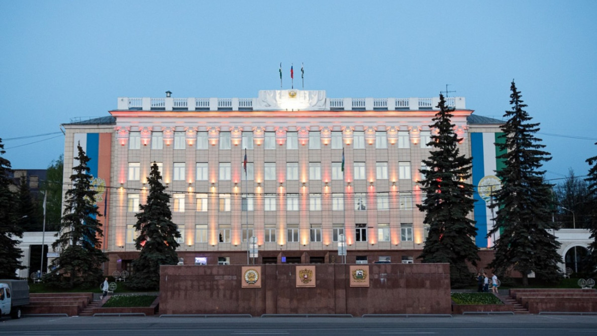 Мэр Уфы внес юрты и фотобудки в список эскизов типовых уличных объектов —  РБК