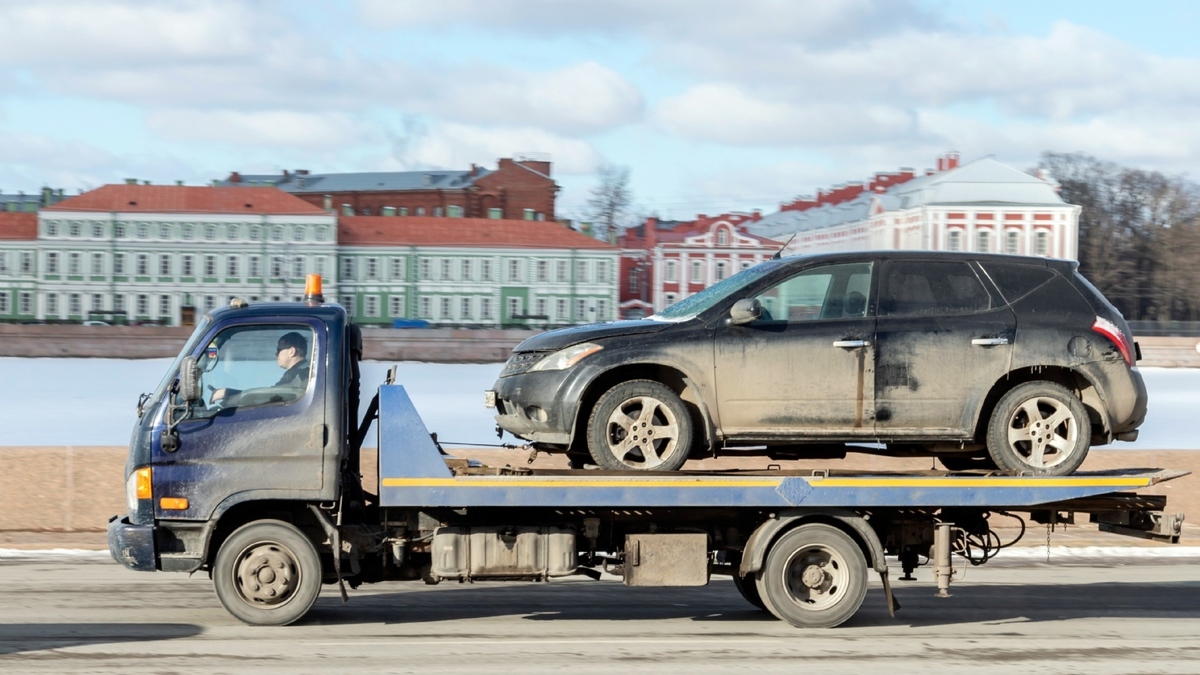 В Петербурге меняется система эвакуации автомобилей — РБК