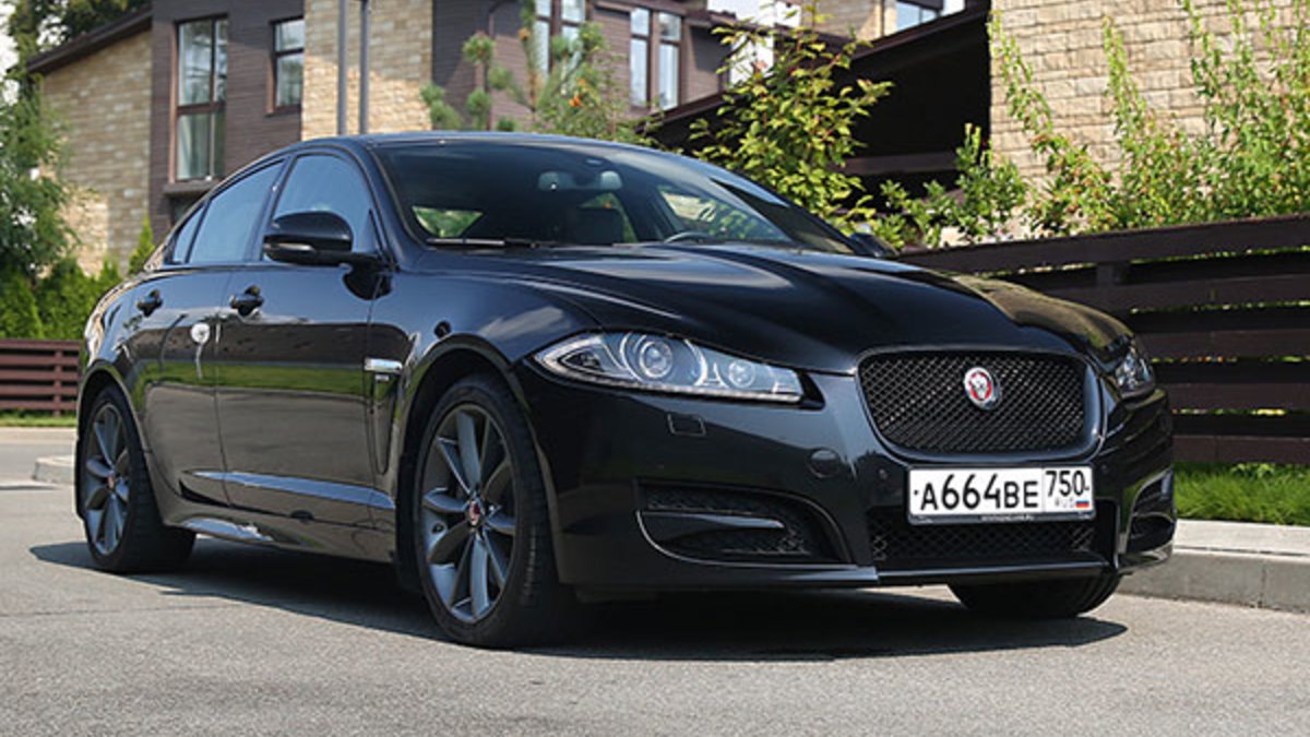 Jaguar XF 2011