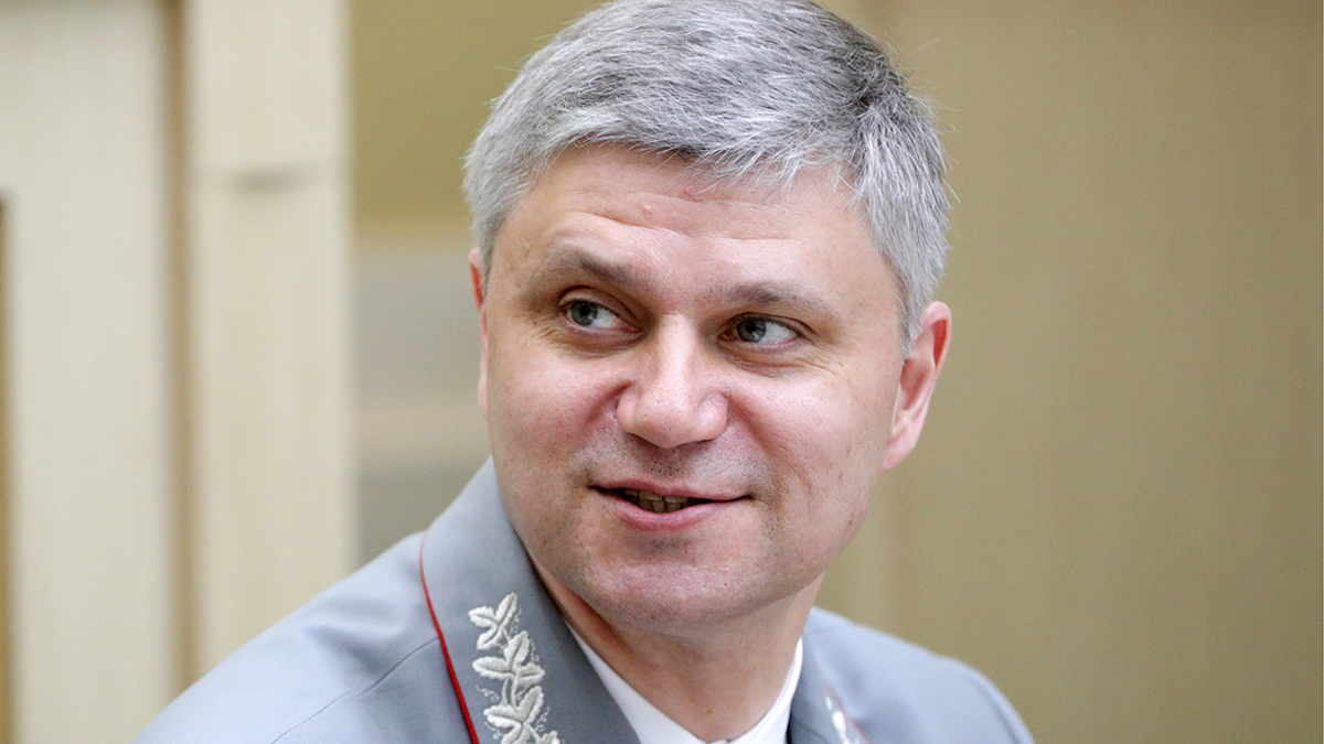 Олег Белозеров