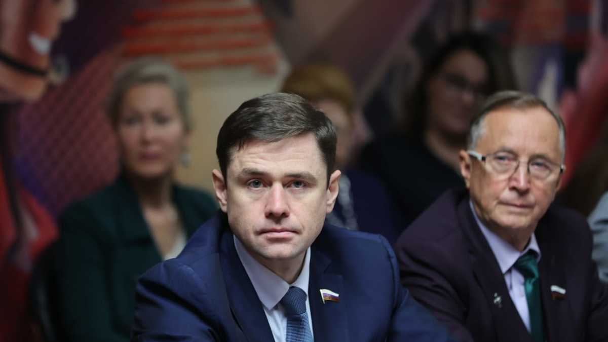 Депутат Госдумы РФ Александр Аксененко 