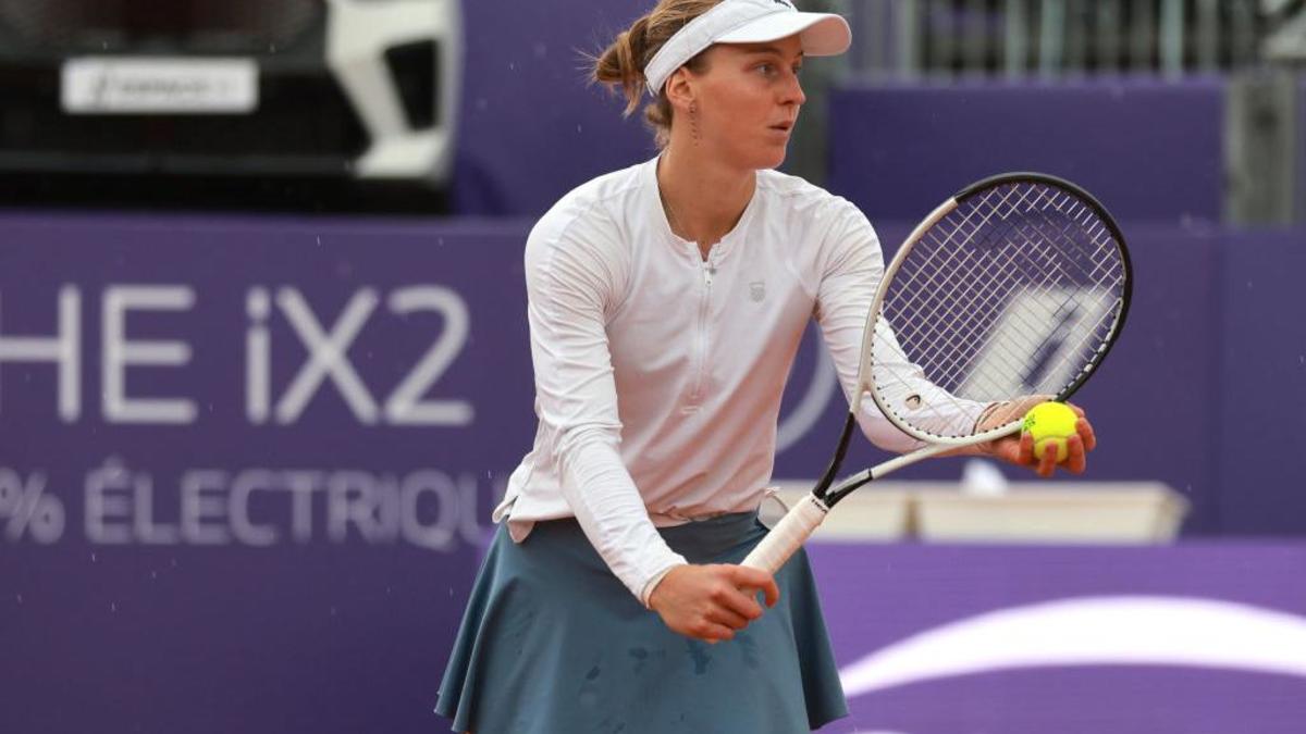 Третья ракетка России Самсонова разгромно проиграла в полуфинале турнира  WTA в Страсбурге — РБК