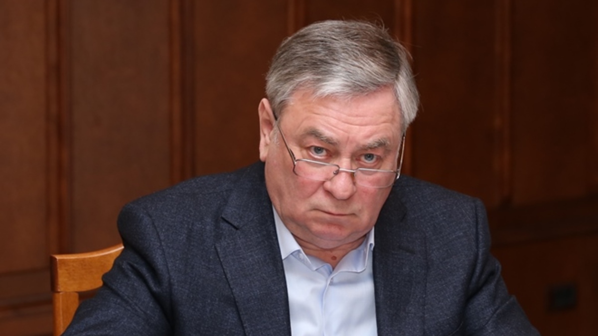 Евгений Покровский