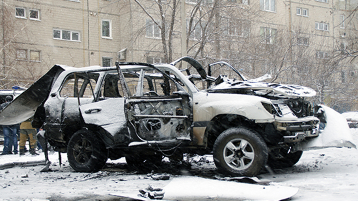 В Луганске подорвали автомобиль с начальником управления милиции ЛНР — РБК