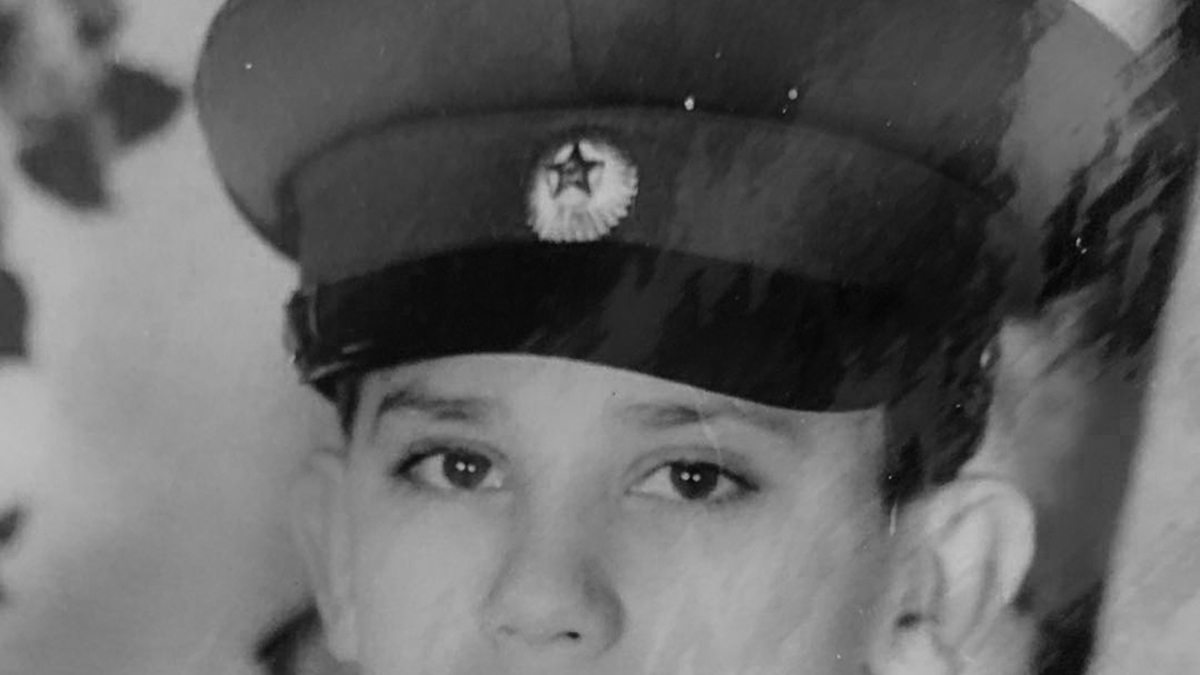 О преемнике
«Преемника у меня нет: сын в другом бизнесе, одна дочь в Японии, другой 13 лет. Я ее уговаривал школу бросить и к нам пойти работать, но мама против».