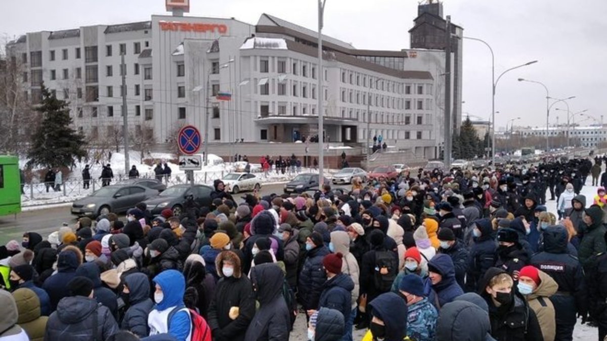 Ситуация в казани. Митинг в Казани 23 января 2021. Митинг в Казани 23.01.2021. Митинги Навального 2021 в Казани. Митинг в Казани.