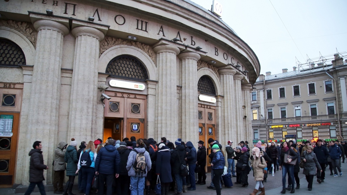 Метро площадь восстания часы работы