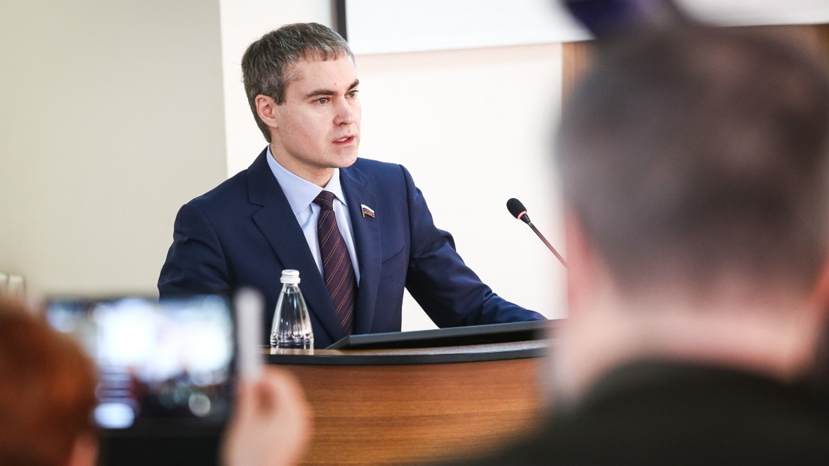 Владимир Панов