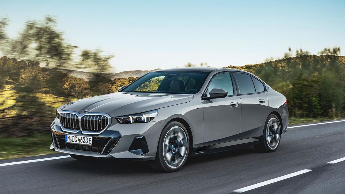 BMW представила новый седан 5-Series с электроприводом :: Autonews