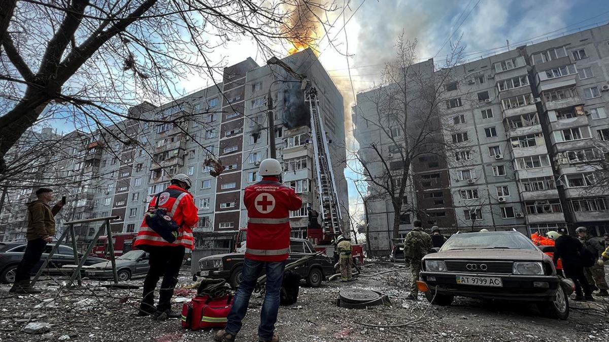 в украине бомбят жилые дома (100) фото