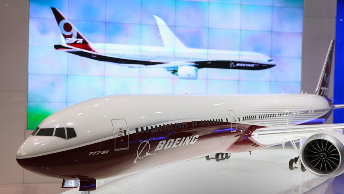 Модель самолета Boeing 777X