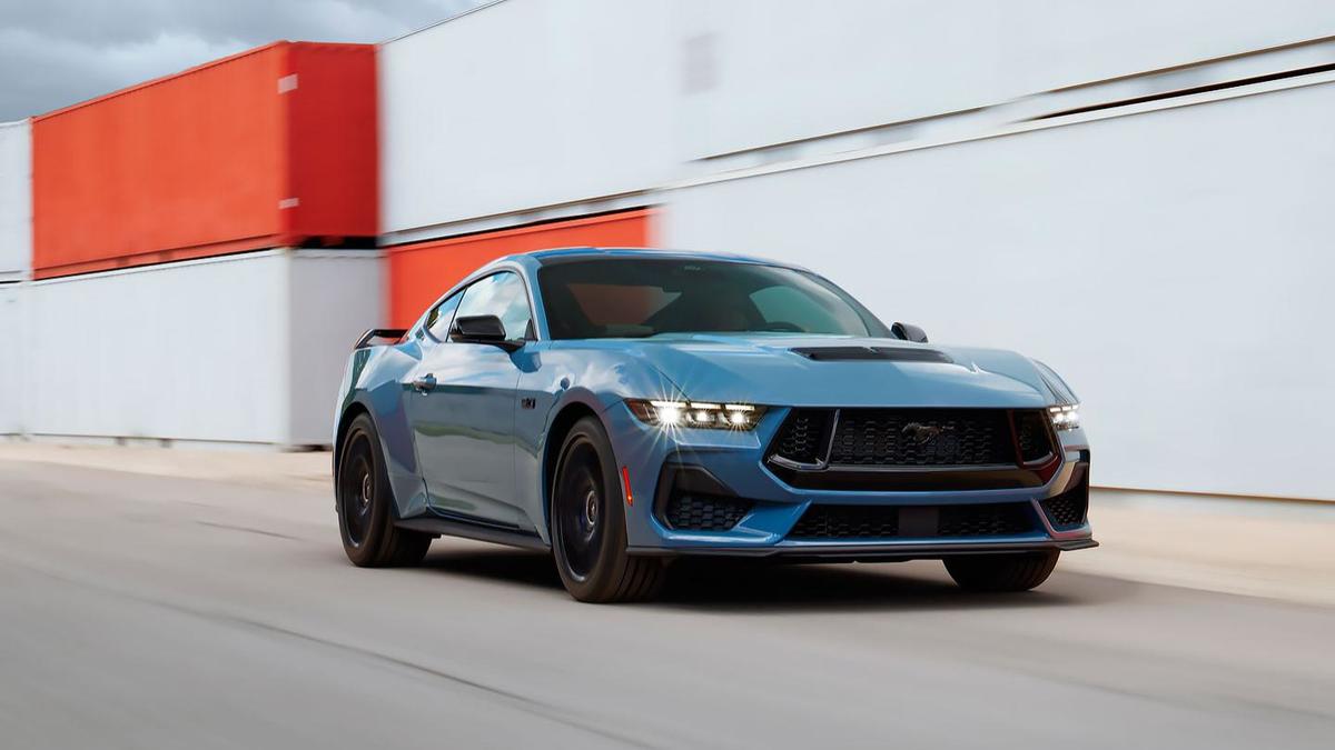 Новый Ford Mustang сохранил верность традициям :: Autonews