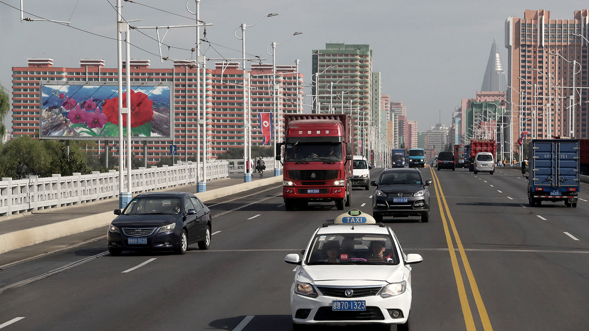 Автомобили Северной Кореи. На чем ездят в КНДР :: Autonews