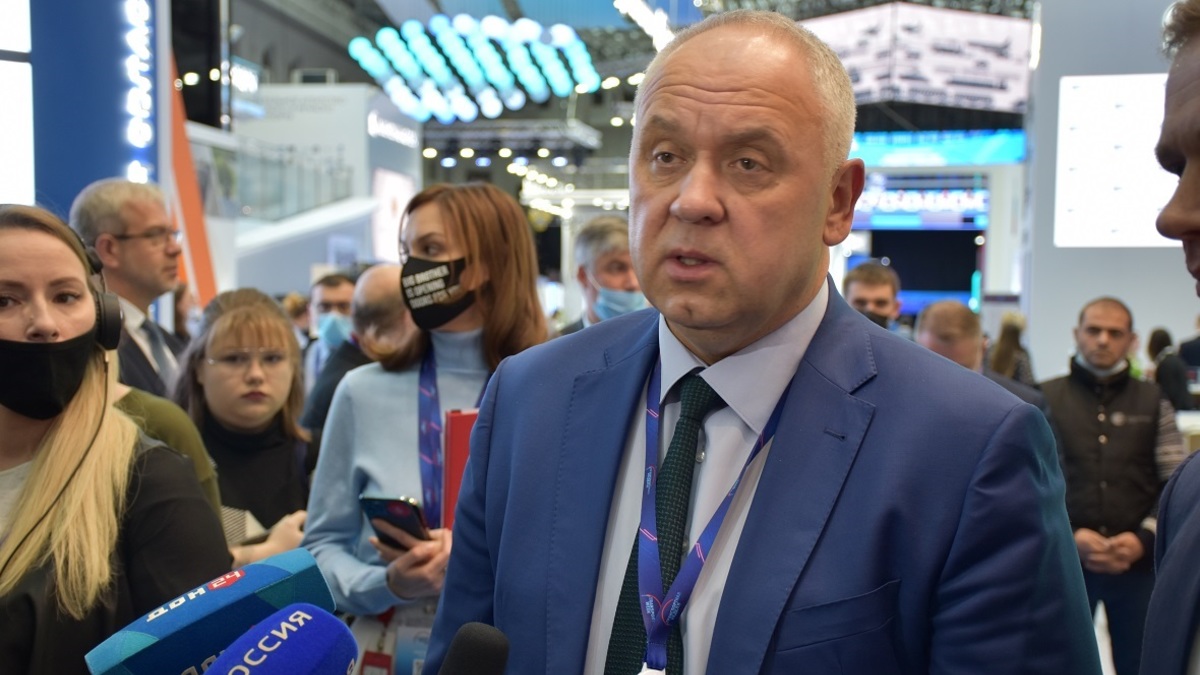 Заместитель губернатора Ростовской области — министр транспорта региона Владимир Окунев